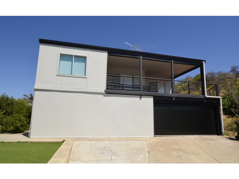 2/17 Valley Road, Halls Head WA 6210