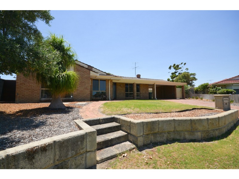 6 Columbia Close, Halls Head WA 6210