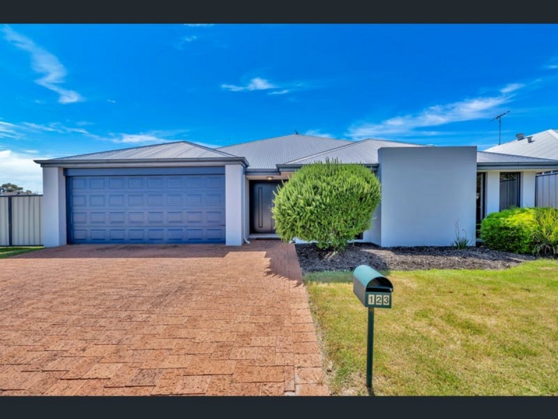 123 Meadow Springs Drive, Meadow Springs WA 6210