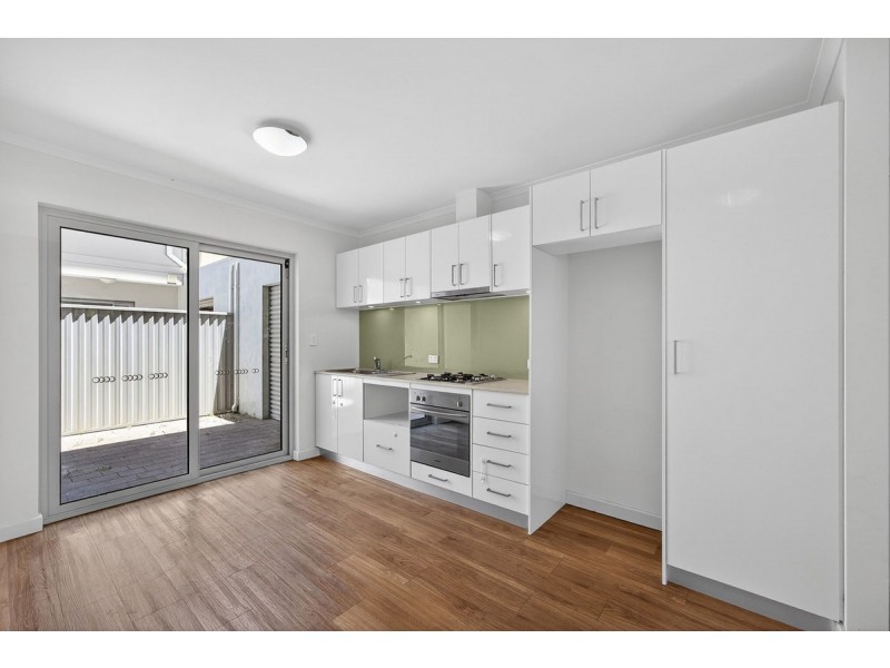 17/12 Bushlark Turn, Erskine WA 6210