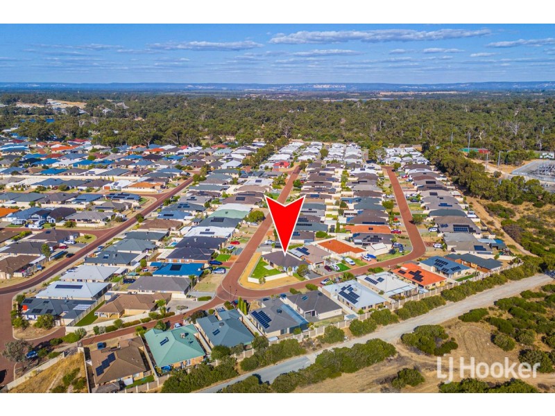 25 Highcliffe Circle, Lakelands WA 6180