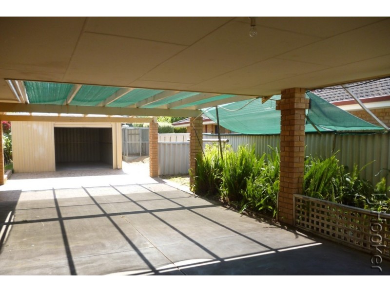 13 St James Place, Greenfields WA 6210