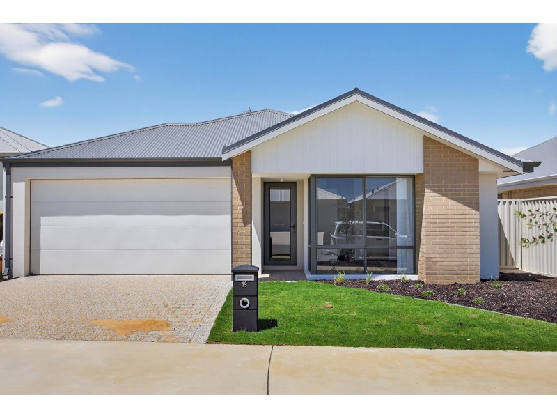 19 Caledon Street, Golden Bay WA 6174
