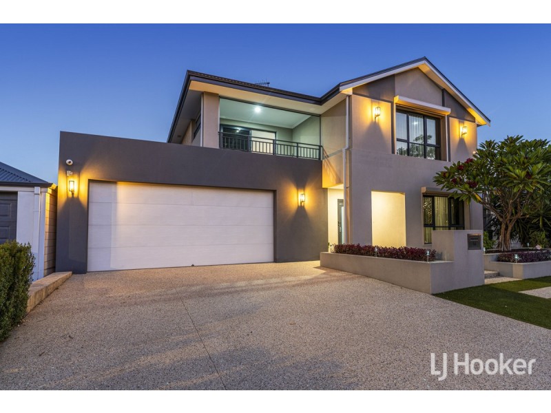 44 Dragonfly Boulevard, Lakelands WA 6180