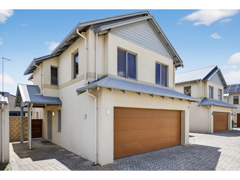 2/4 Stewart Street, Mandurah WA 6210