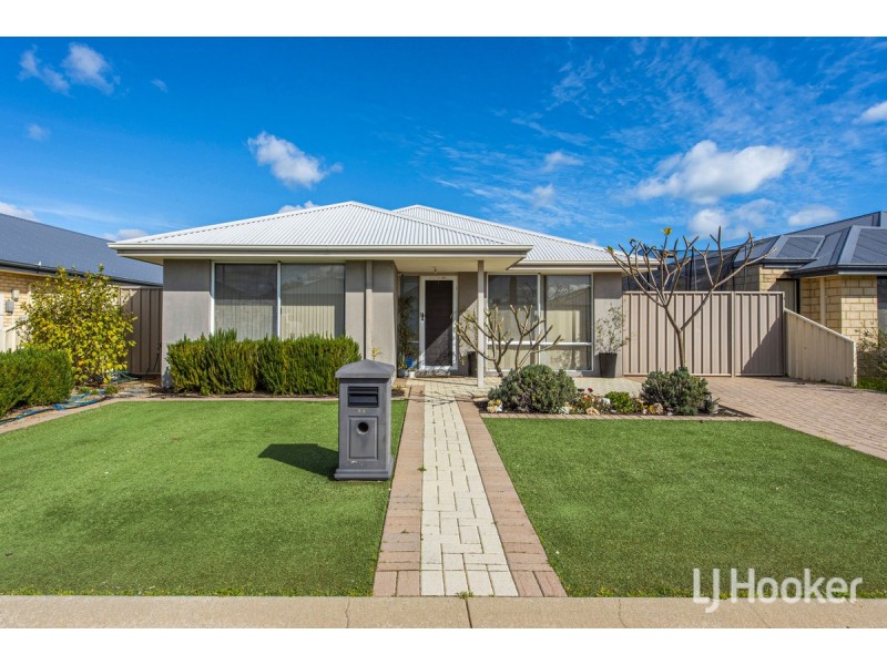 35 Lascelles Circus, Lakelands WA 6180