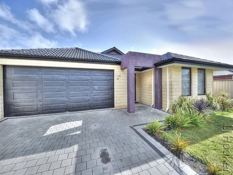25 Nankeen Approach, Dudley Park WA 6210