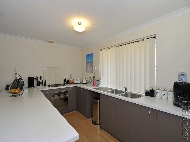 25 Nankeen Approach, Dudley Park WA 6210