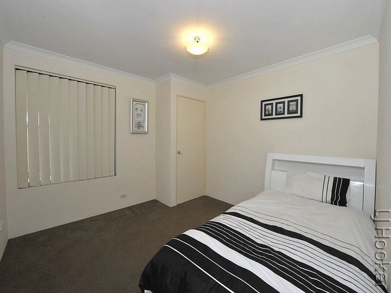 25 Nankeen Approach, Dudley Park WA 6210