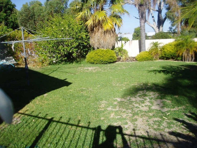 35 Sievewright Street, Silver Sands WA 6210