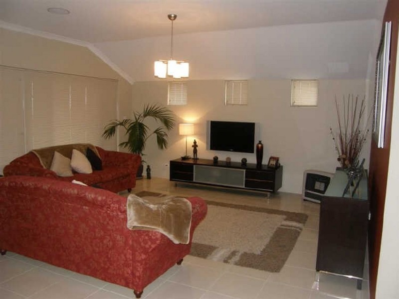 8 Mandjar Lane, Wannanup WA 6210