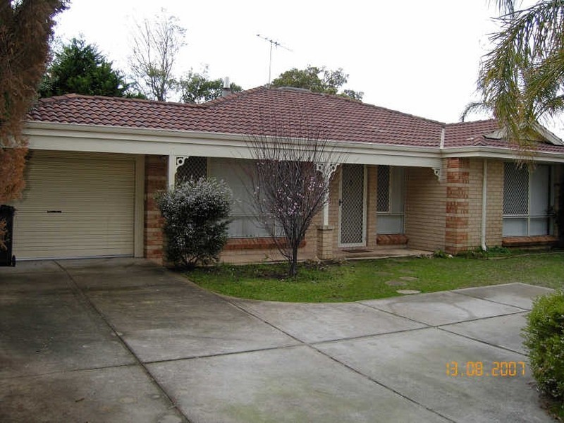 11B Malabor Mews, Halls Head WA 6210