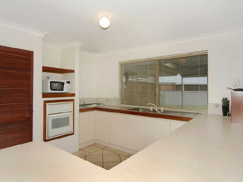 10 Scrubbird Court, Barragup WA 6210