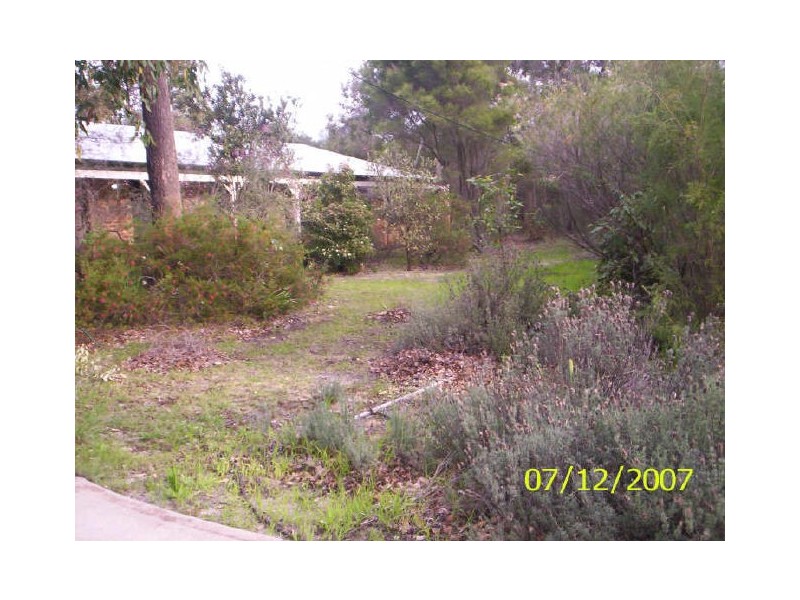 24 Davis Road, Barragup WA 6210