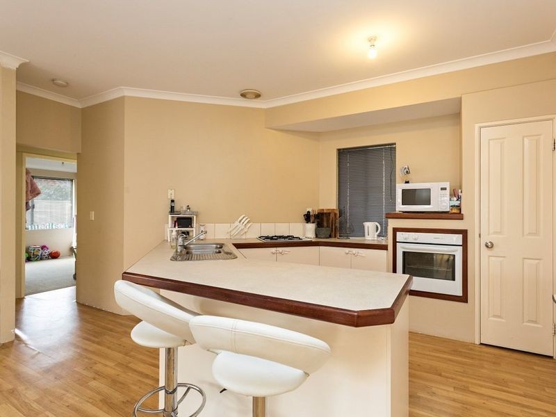 16 Heyerdahl Way, Dudley Park WA 6210