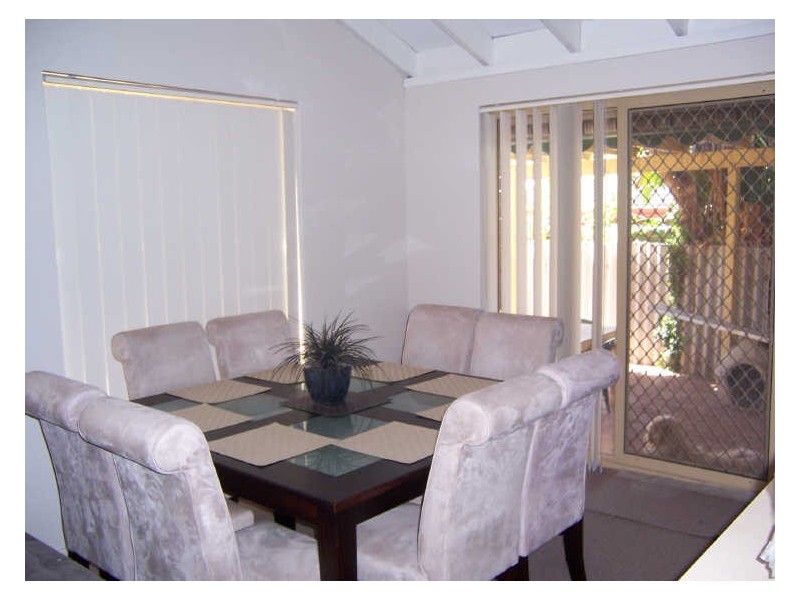 2/15 Newstead Close, Halls Head WA 6210