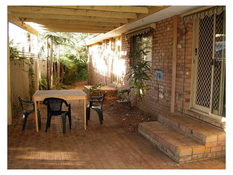 2/15 Newstead Close, Halls Head WA 6210