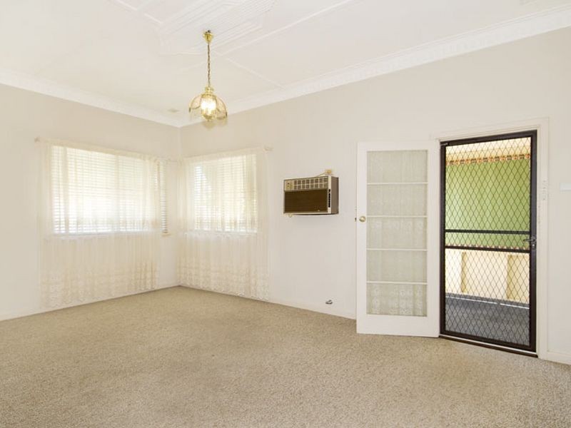 13 Hackett Street, Mandurah WA 6210