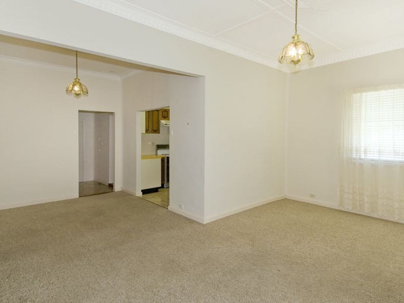 13 Hackett Street, Mandurah WA 6210