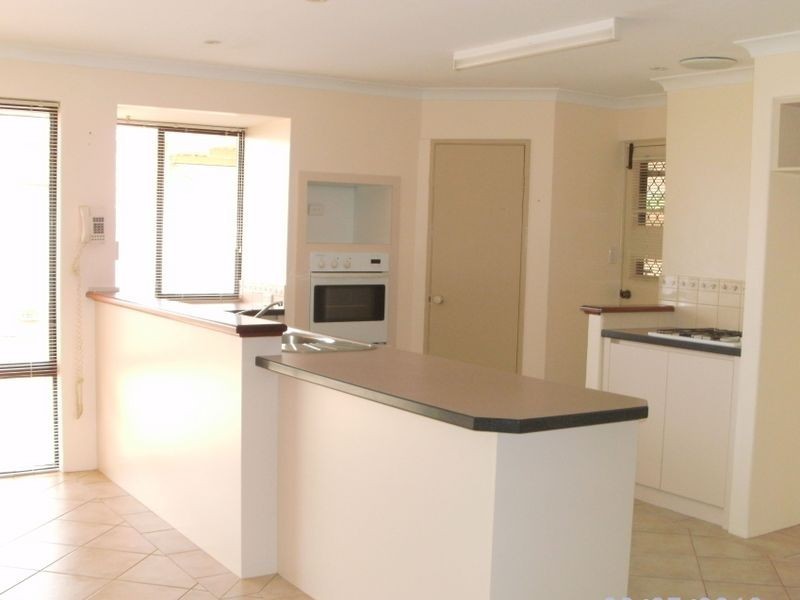 19 Newport Drive, Dudley Park WA 6210