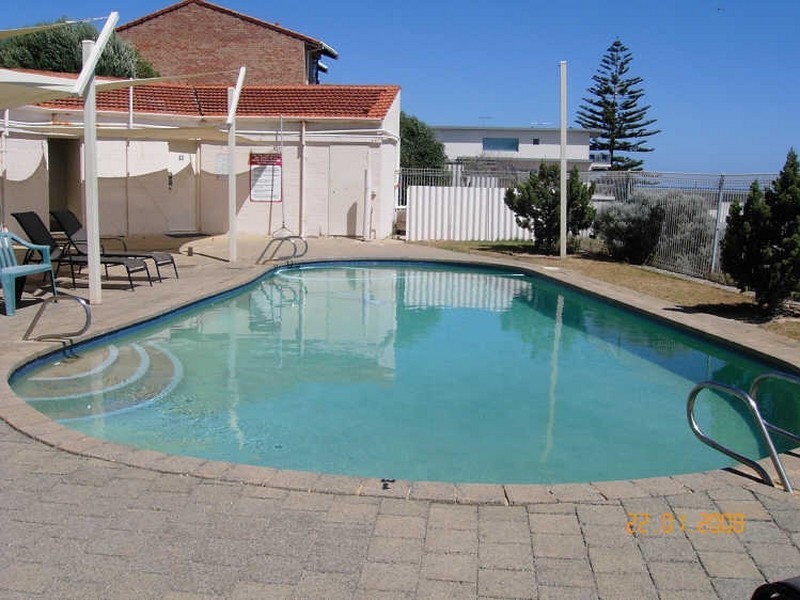 14/ Blue Bay Apartments, Halls Head WA 6210