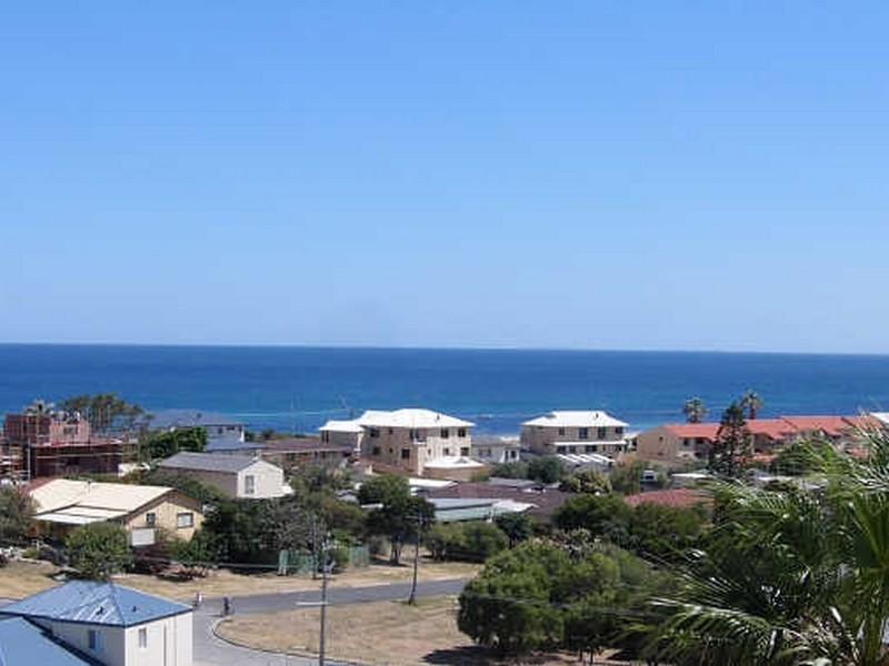 14/ Blue Bay Apartments, Halls Head WA 6210