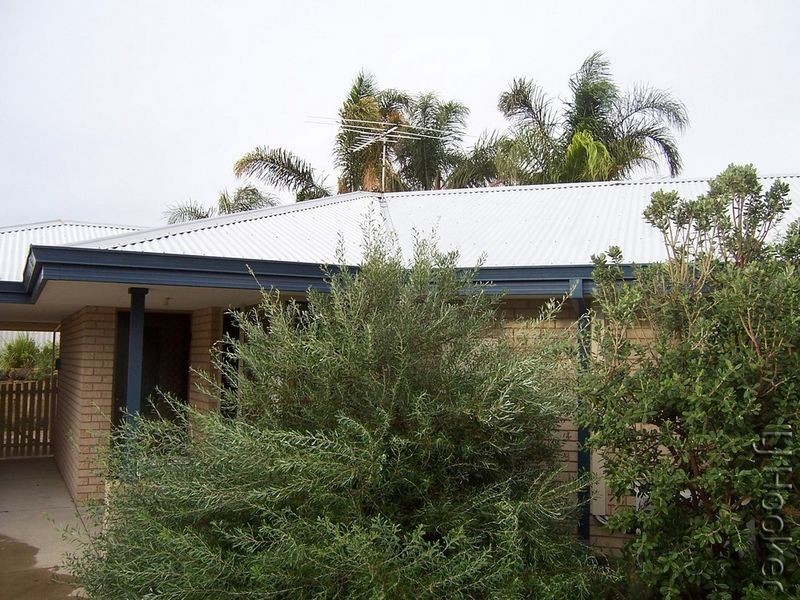 7B Coppercups Place, Halls Head WA 6210