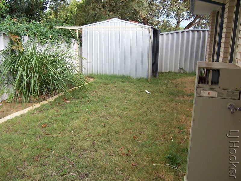 7B Coppercups Place, Halls Head WA 6210