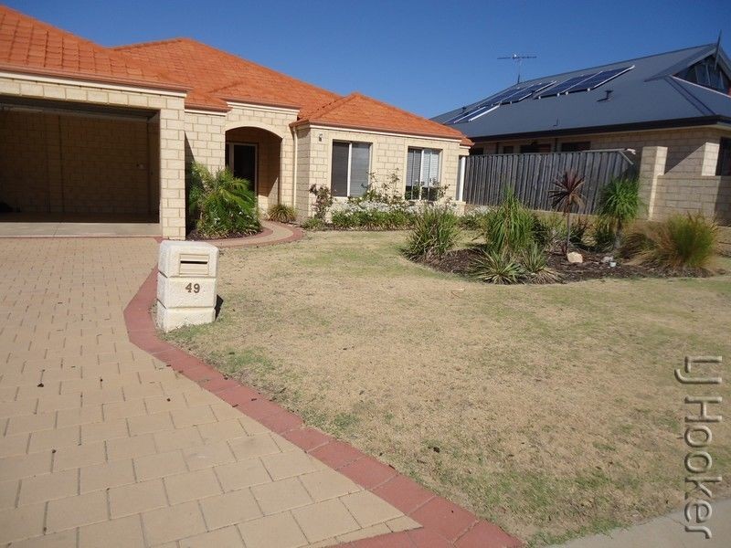 49 Buttercup Parkway, Halls Head WA 6210