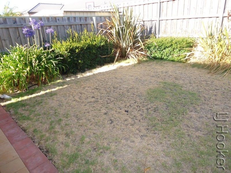 49 Buttercup Parkway, Halls Head WA 6210