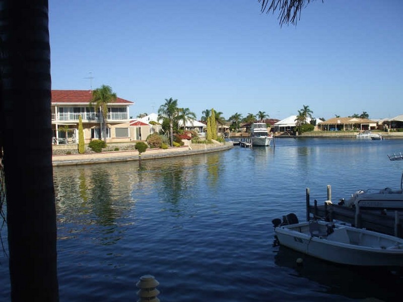 78 Waterside Drive, Dudley Park WA 6210