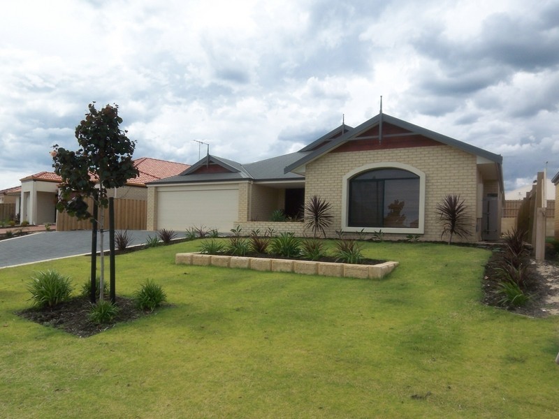 33 Seascapes Boulevard, Halls Head WA 6210