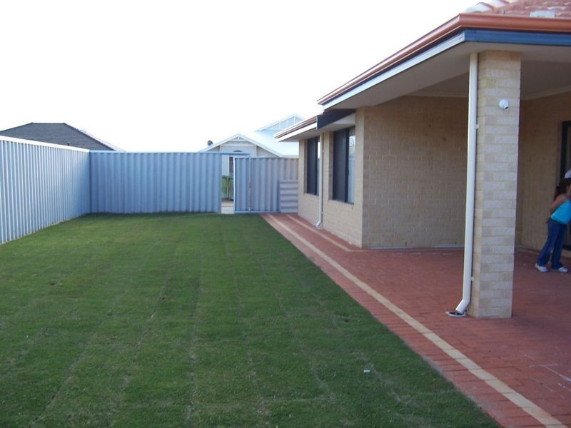 2 Beacon Way, Singleton WA 6175