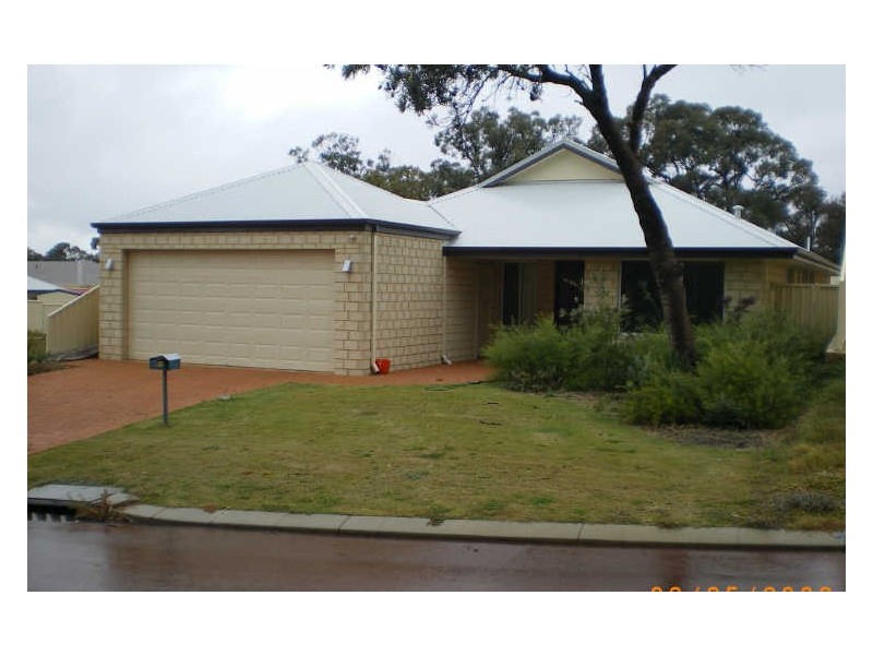22 Winslow Crest, Lakelands WA 6180