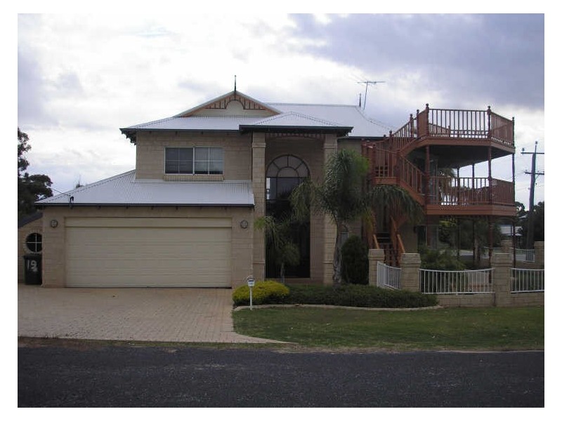 19A Corfu Street, Falcon WA 6210