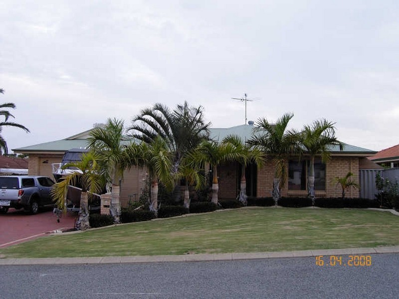 3 Spyglass Rise, Halls Head WA 6210