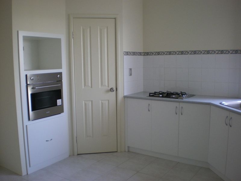 196 Peelwood Parade, Halls Head WA 6210