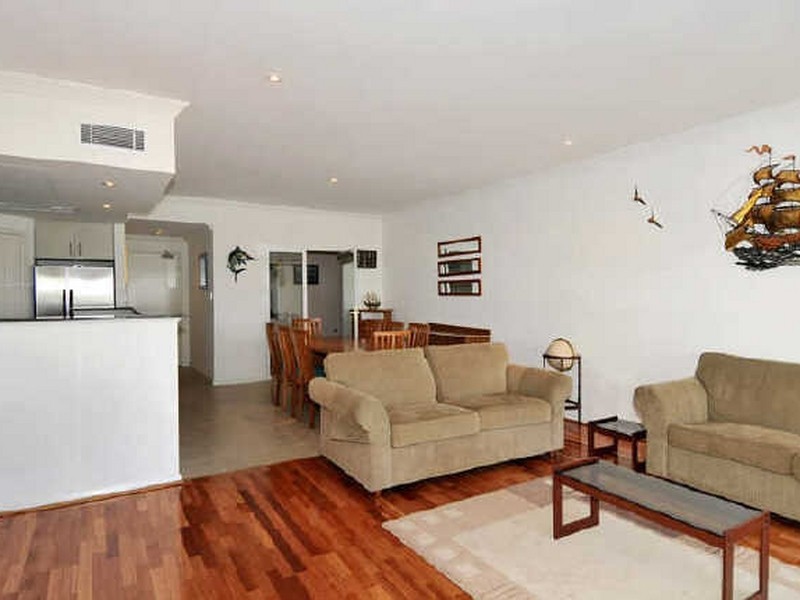 6/1 Breakwater Parade, Mandurah WA 6210