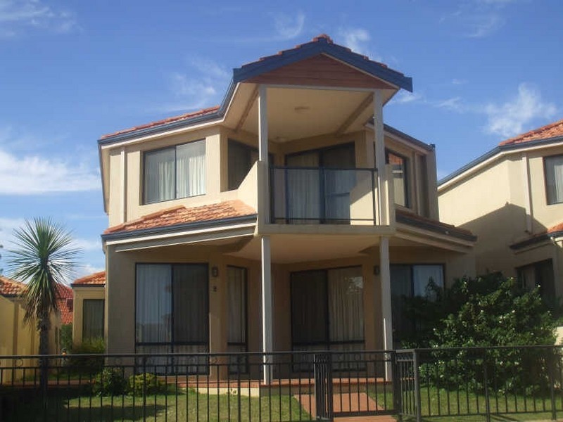 8 Westview Parade, Wannanup WA 6210
