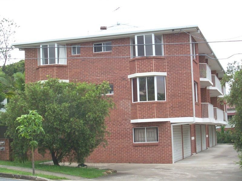 4/9 Ninth Avenue, Coorparoo QLD 4151