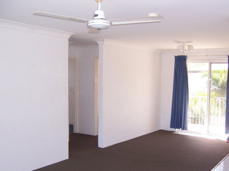 4/9 Ninth Avenue, Coorparoo QLD 4151