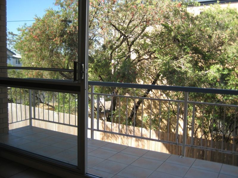 1/41 Derby Street, Coorparoo QLD 4151