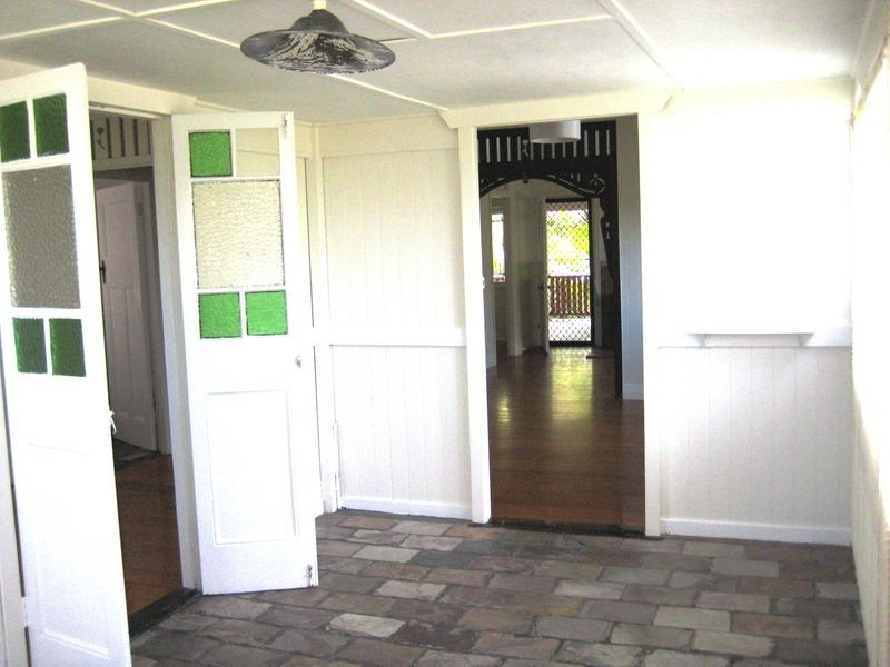 26 Brown Street, Camp Hill QLD 4152