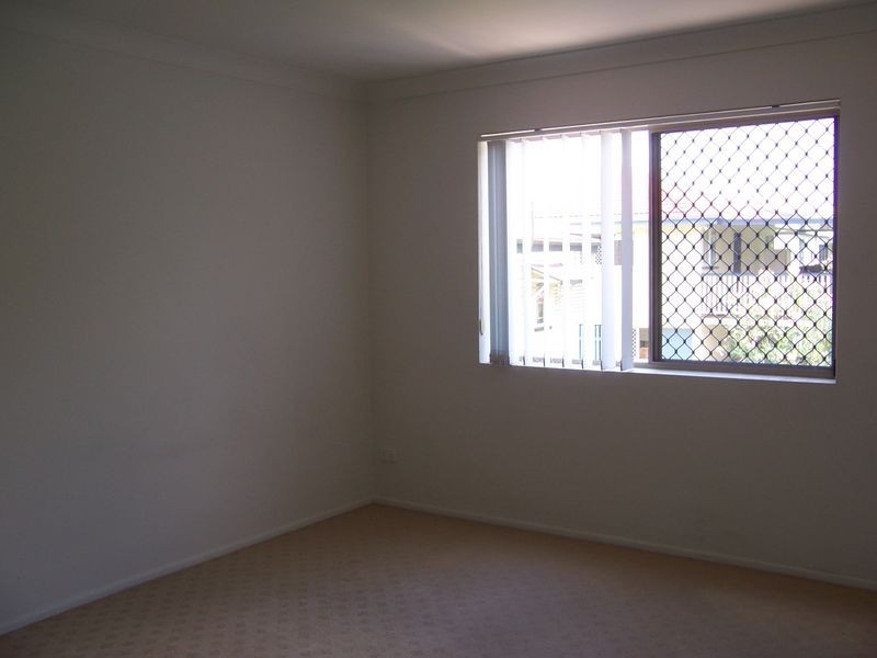 3/19 Vera Street, Greenslopes QLD 4120