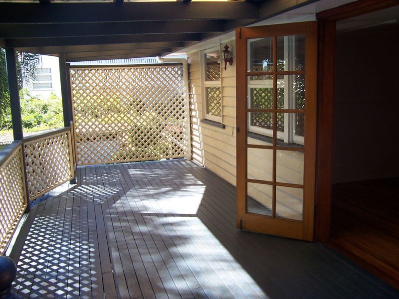 11 Dale Street, Coorparoo QLD 4151