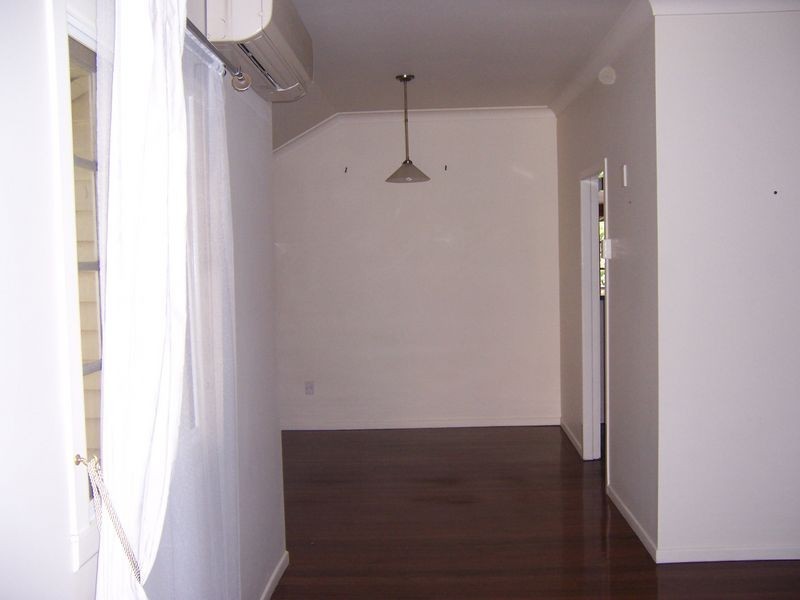 11 Dale Street, Coorparoo QLD 4151