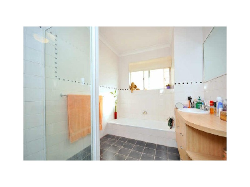 1/15 Weston Street, Coorparoo QLD 4151