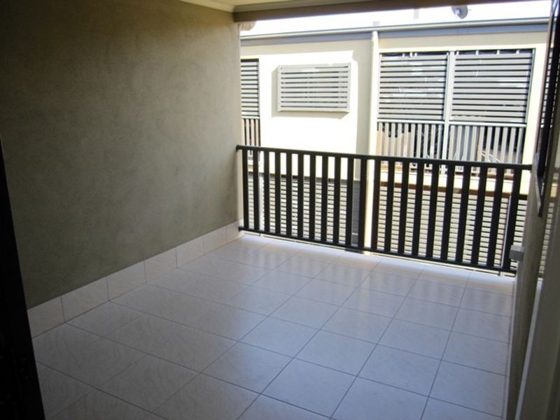 5/11 Temple Street, Coorparoo QLD 4151