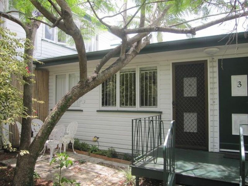 2/367 Cornwall Street, Greenslopes QLD 4120