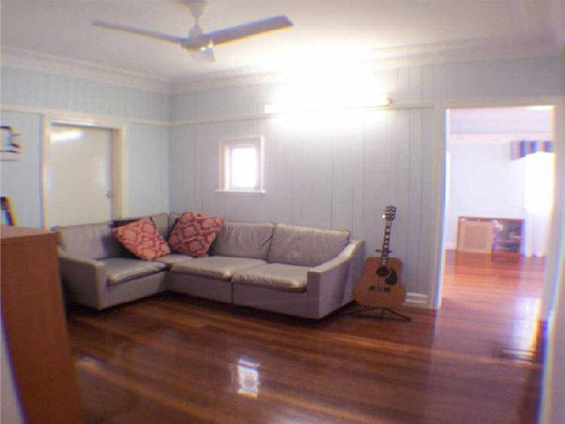 62 Newman Avenue, Camp Hill QLD 4152